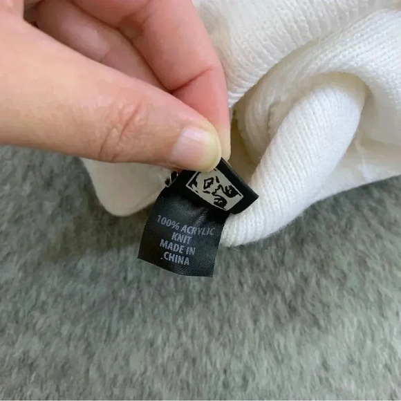 Obey Cherry Beanie - Picture 11 of 13